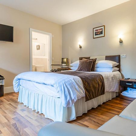 Windermere Studio Rooms - With Free Car Parking Onsite Εξωτερικό φωτογραφία