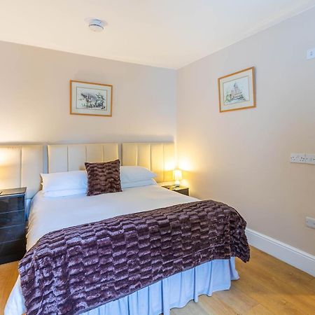 Windermere Studio Rooms - With Free Car Parking Onsite Εξωτερικό φωτογραφία