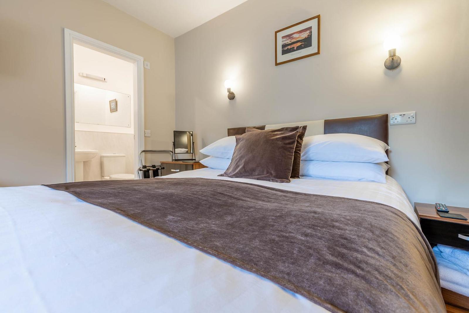 Windermere Studio Rooms - With Free Car Parking Onsite Εξωτερικό φωτογραφία