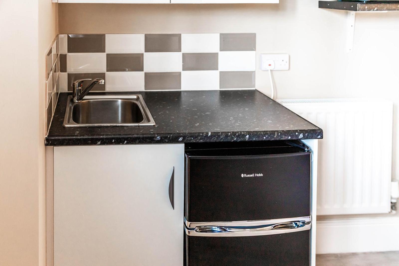 Windermere Studio Rooms - With Free Car Parking Onsite Εξωτερικό φωτογραφία