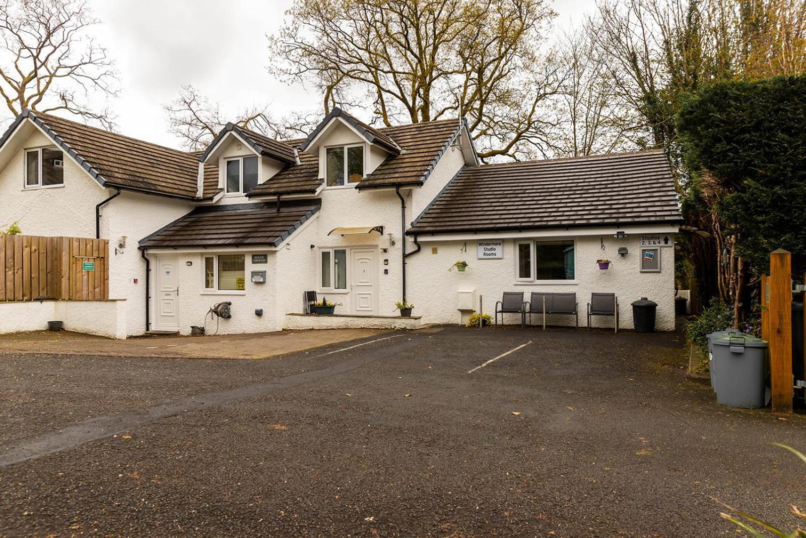 Windermere Studio Rooms - With Free Car Parking Onsite Εξωτερικό φωτογραφία