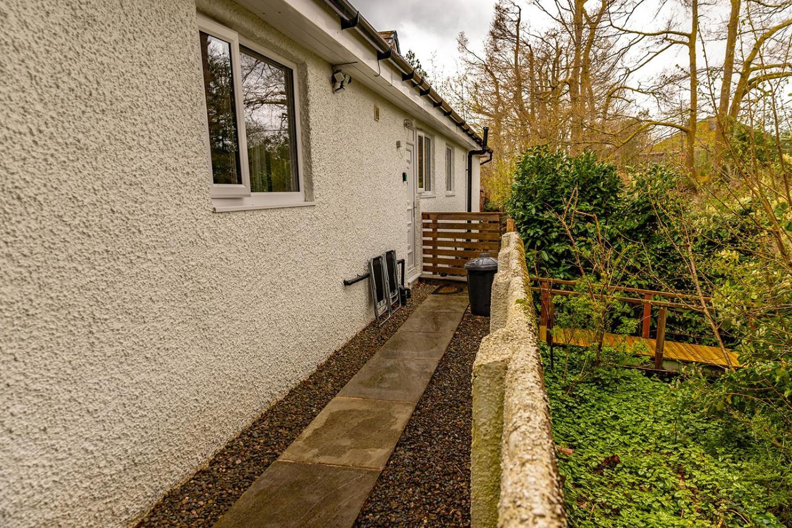 Windermere Studio Rooms - With Free Car Parking Onsite Εξωτερικό φωτογραφία