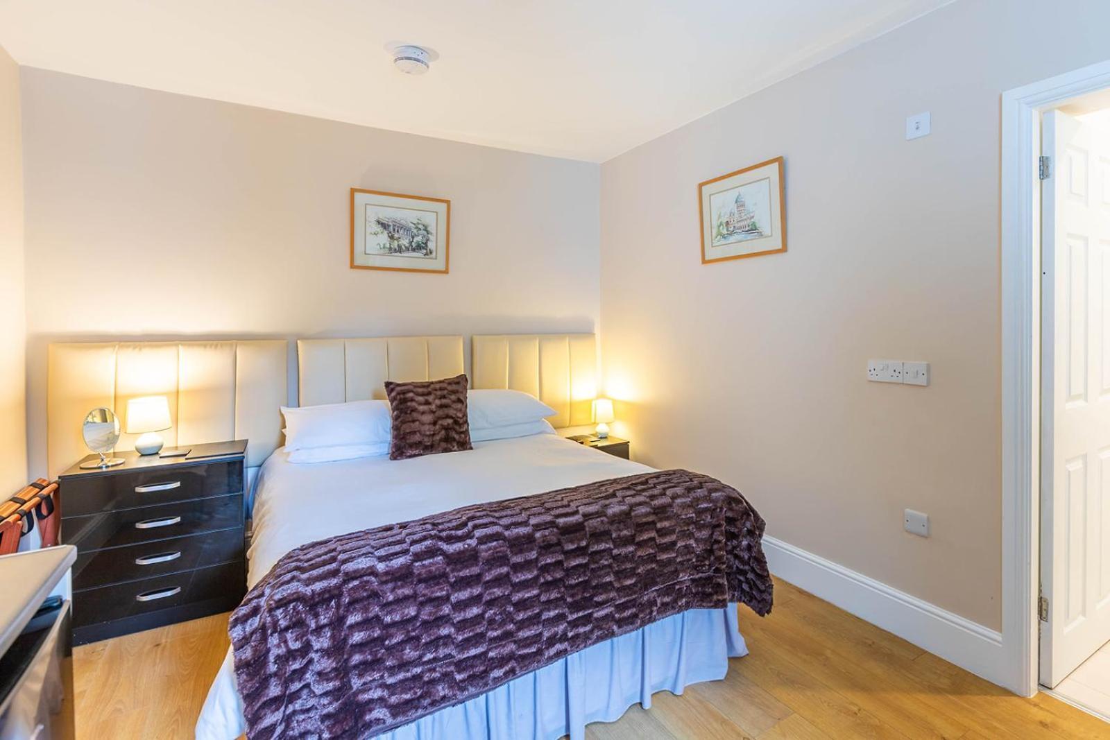 Windermere Studio Rooms - With Free Car Parking Onsite Εξωτερικό φωτογραφία